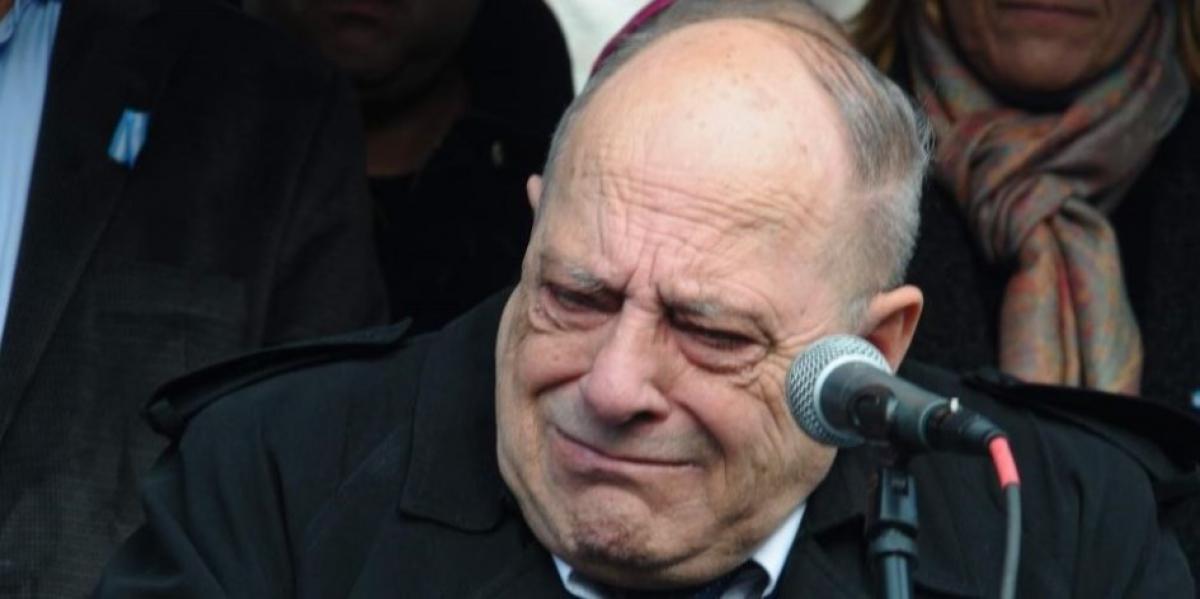 El Intendente de Mar del Plata se emocionó y lloró en su discurso del Bicentenario 