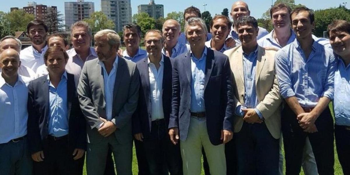 Macri admitió a los intendentes del PRO que el año pasado se postergaron las obras de infraestructura y les prometió agilizarlas