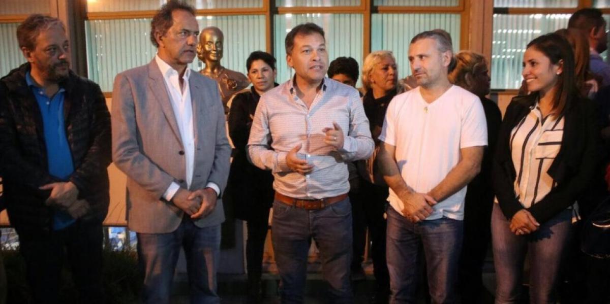 Un Scioli candidato visitó cuatro municipios de la Provincia el mismo día