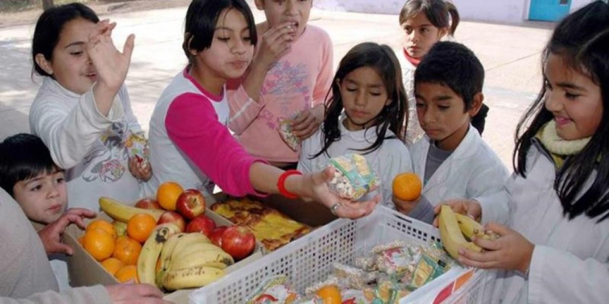 Cambiemos reedita una ley cajoneada en el Senado y propone "quioscos saludables" en las escuelas bonaerenses