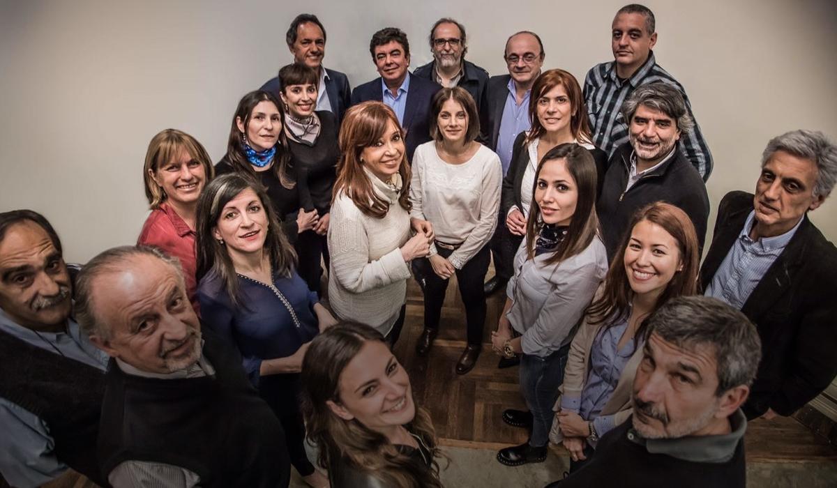 Por los Paradise Papers, Unidad Ciudadana le exige a Macri que le pida la renuncia a Caputo