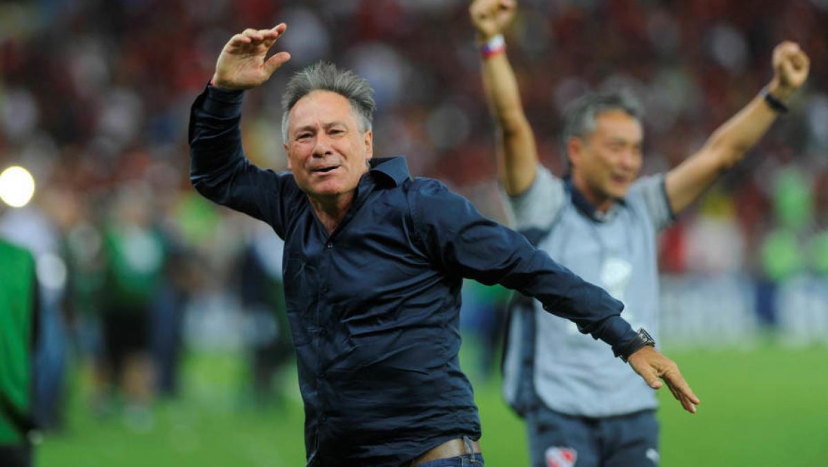 Independiente pierde a Ariel Holan