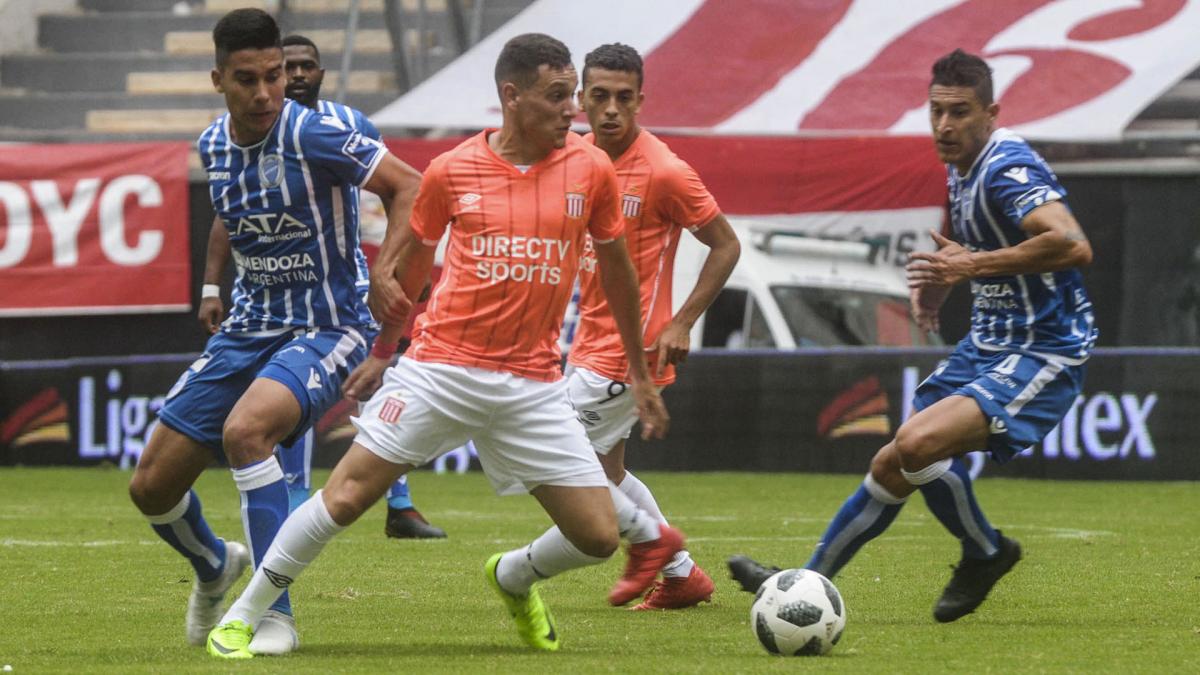 Estudiantes perdió ante Godoy Cruz y quedó lejos de la clasificación a la Libertadores