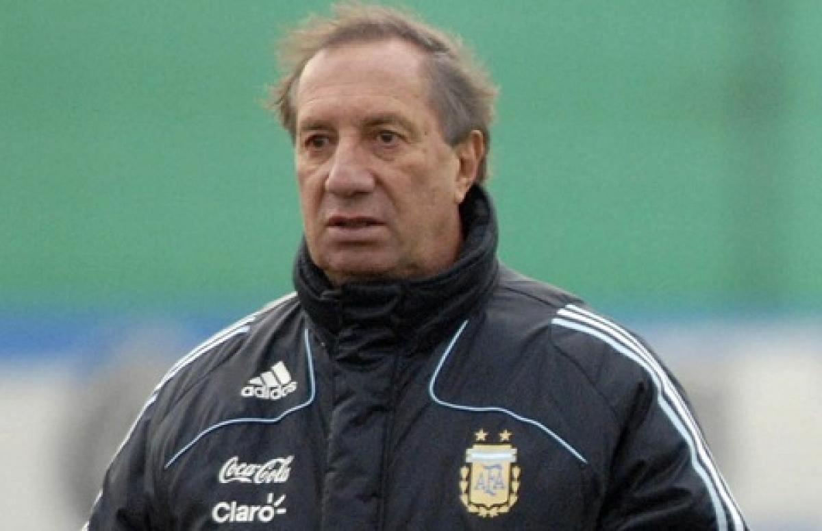 Internaron otra vez a Carlos Bilardo