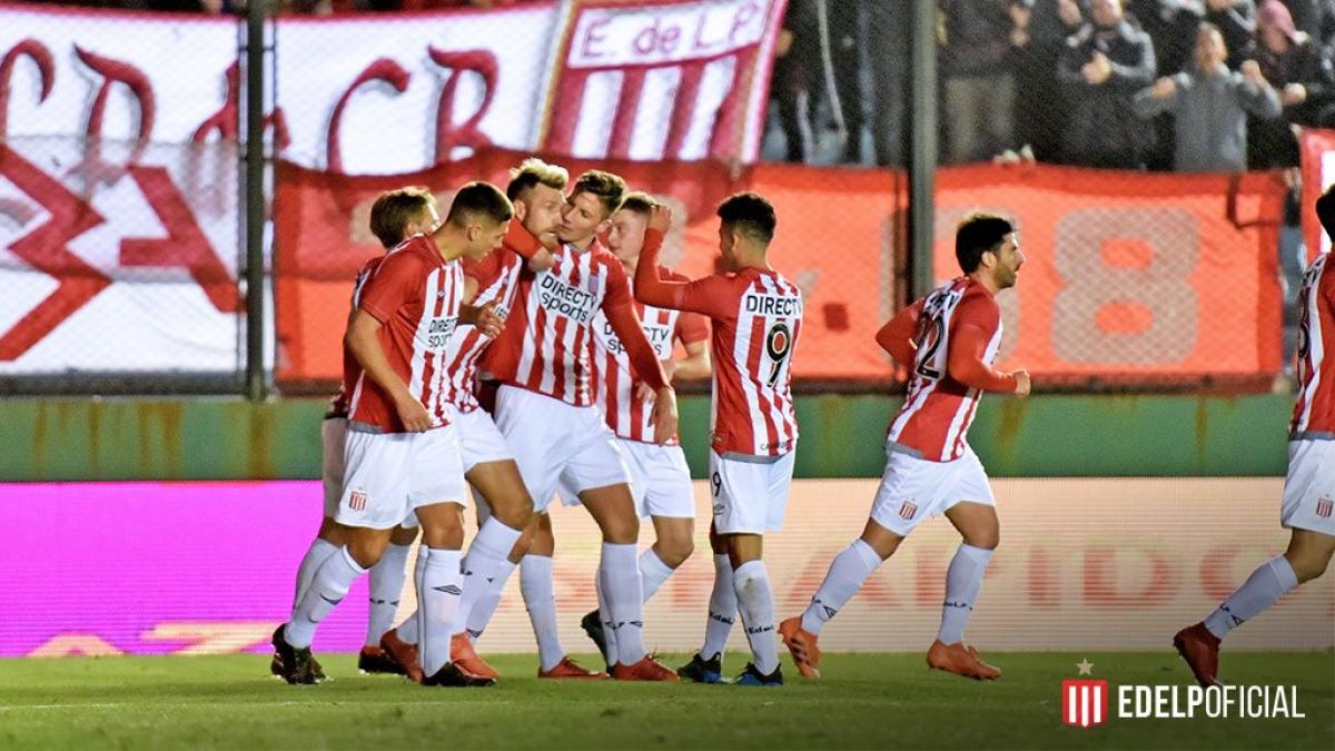 Estudiantes con contundencia venció a Central Córdoba de Rosario