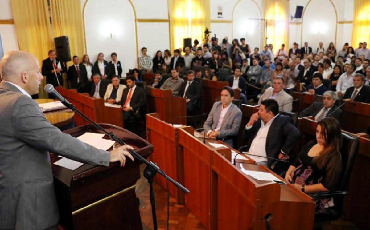 Ducoté lo hizo: el HCD aprobó el crédito “más grande de la historia de Pilar”