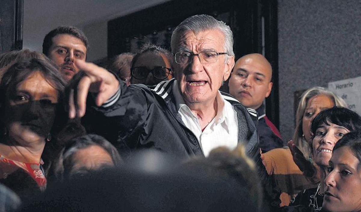 Gioja realizará la primera reunión del PJ luego de la intervención del partido