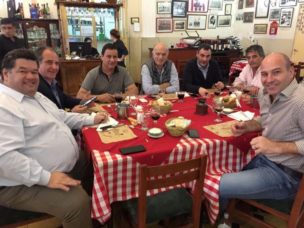 Arenga y estrategia 2019: Grindetti reunió la tropa de la Tercera en Lanús
