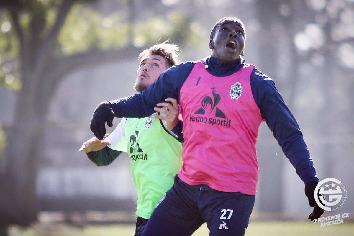 Melluso no se entrenó, pero jugaría en Paraná