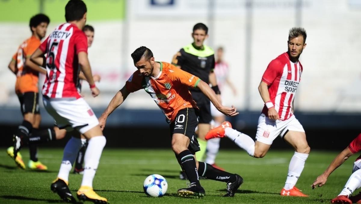 Estudiantes quiere seguir de levantada ante Banfield en el Sur