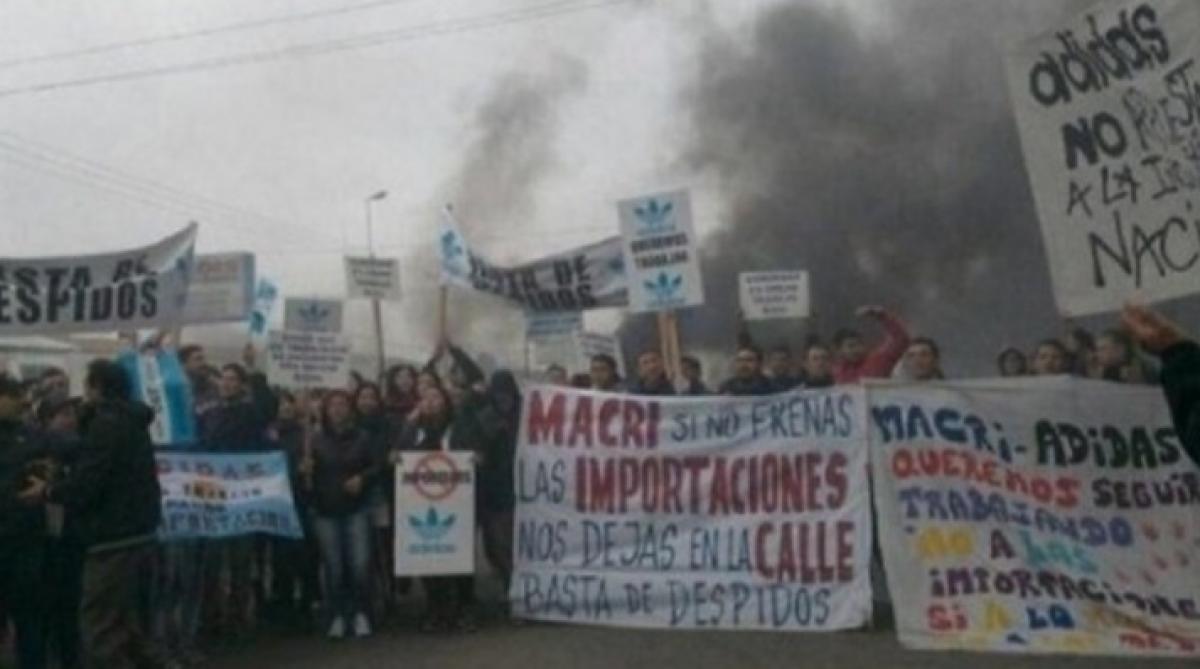 Pueblada en Chivilcoy: 600 trabajadores podrían quedar en la calle por el cierre de Paquetá