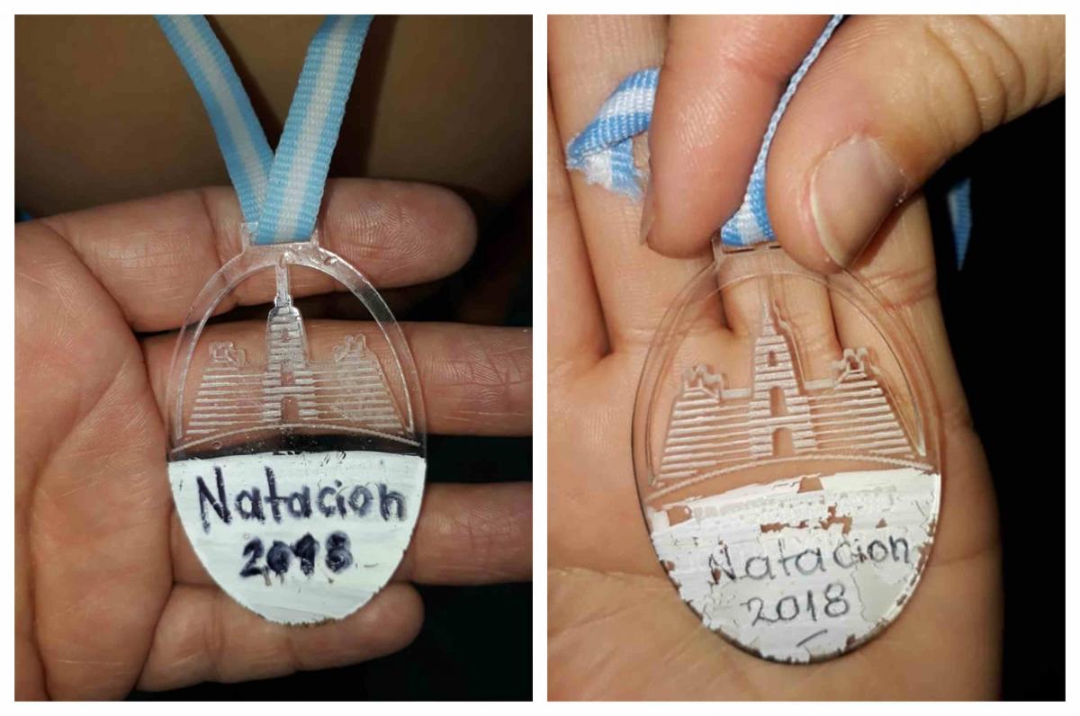 Indignante: Municipio entregó medallas usadas y “actualizadas” con corrector para premiar a chicos con discapacidad