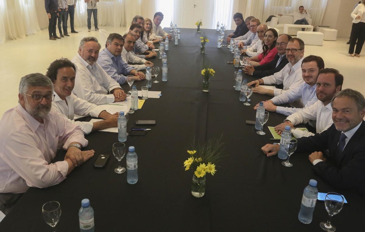 Vidal recorrió la Séptima sección y encabezó una reunión de gestión en Saladillo