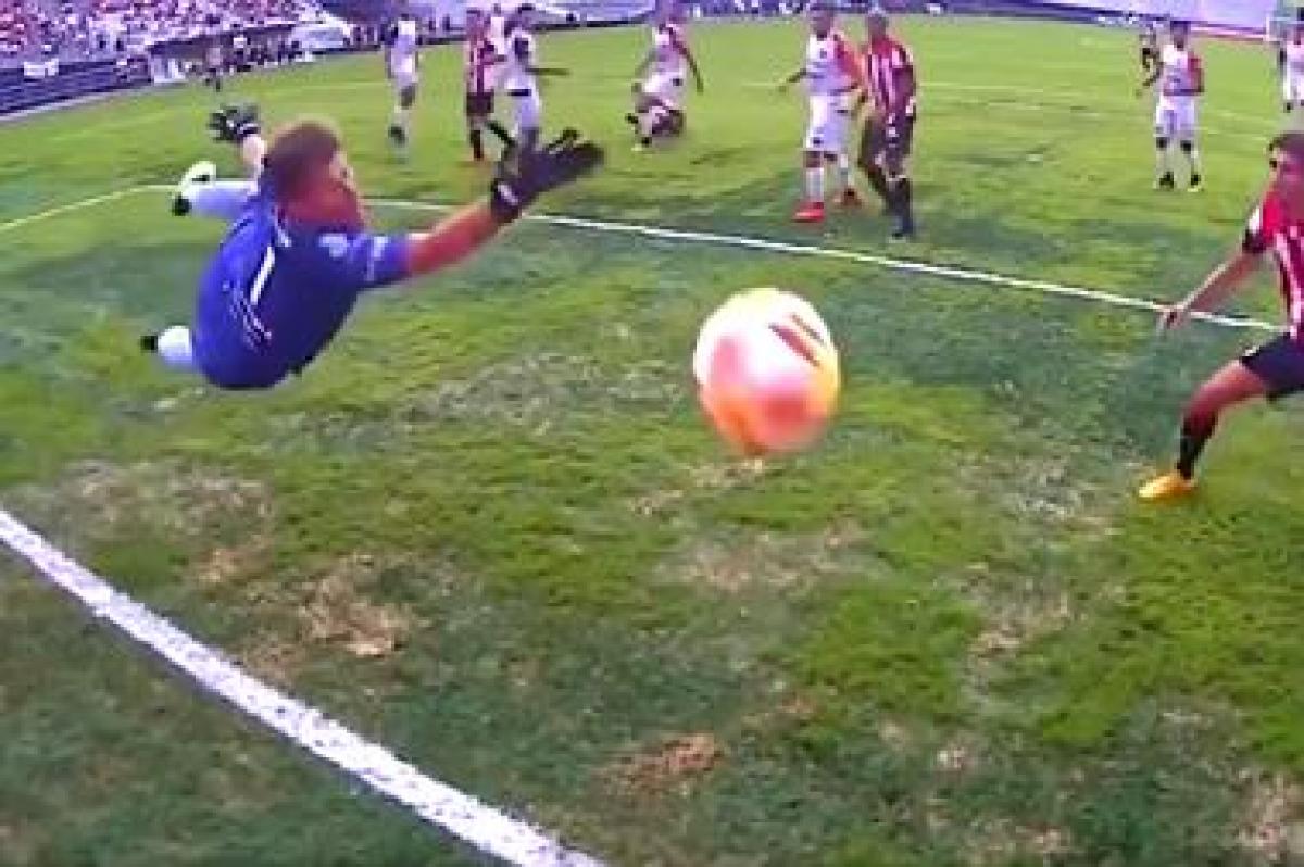 ¿Estudiantes sancionado por el campo de juego el Estadio Único?
