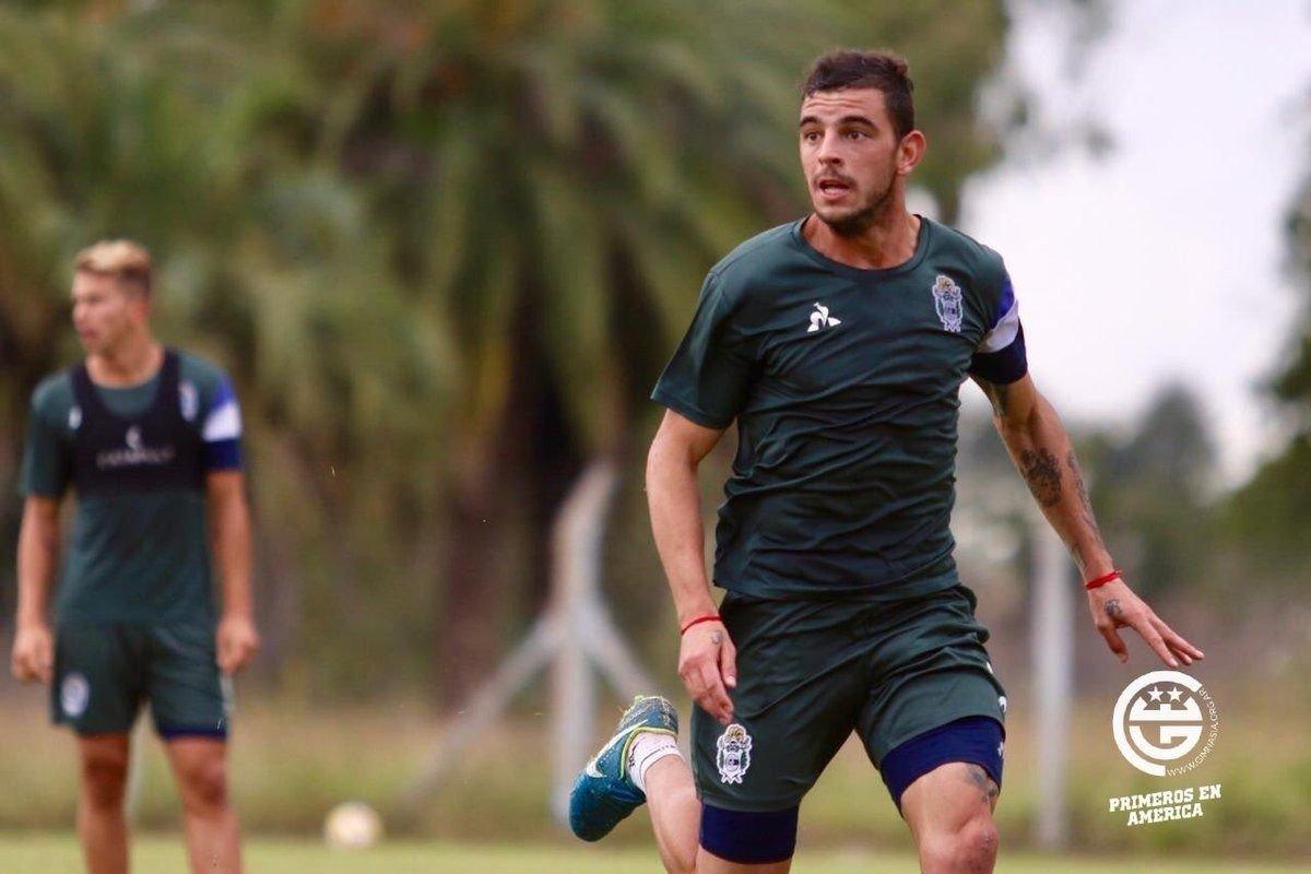 Ortíz busca el once y sorprende con algunos nombres