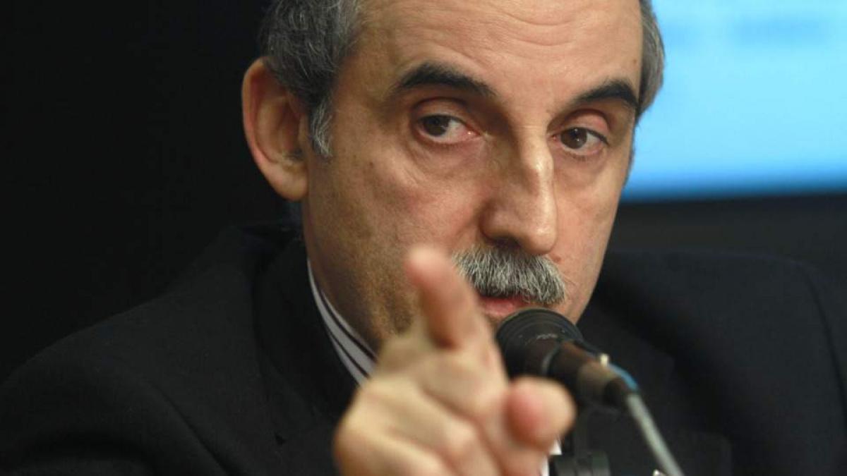 Para Moreno, la única medida para que se reactive la economía es que "renuncie Macri"