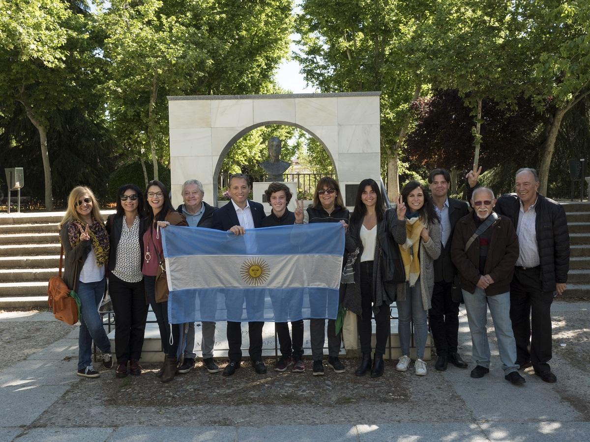 De exportación: el peronismo bonaerense homenajeó a Evita en Madrid