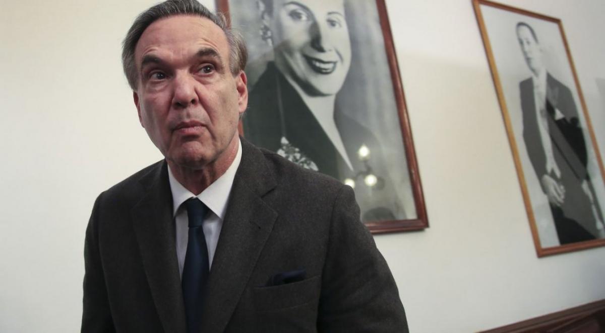 Pichetto le pidió a Massa que "mire al futuro" porque "el proyecto de Macri termina en el 2023"
