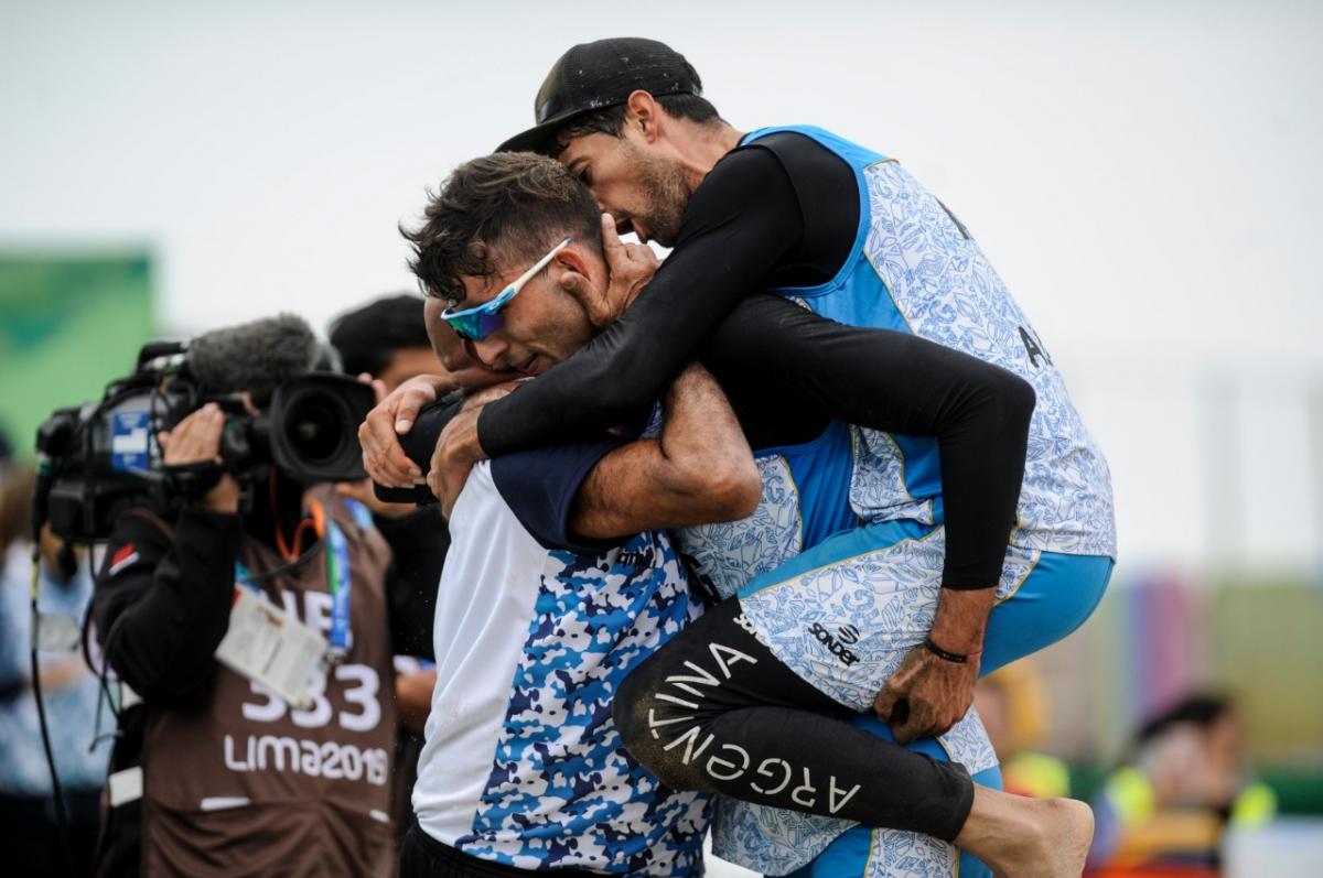 Azaad y Capogrosso, una dupla de bronce