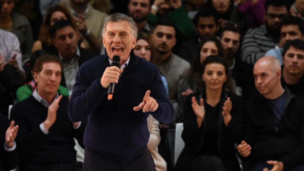 Macri exaltado llamó a "convencer al que está enojado"