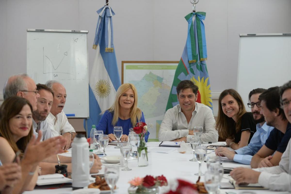 Previo a su viaje con Fernández, Kicillof reunió a su Gabinete