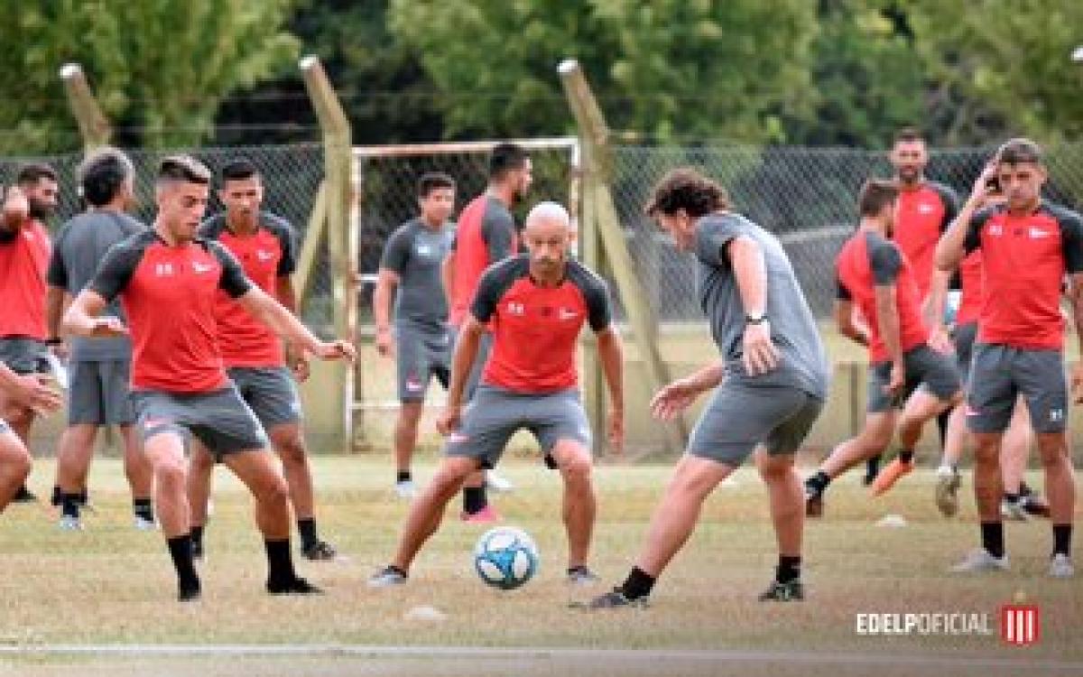 Estudiantes entrenó en Rosario