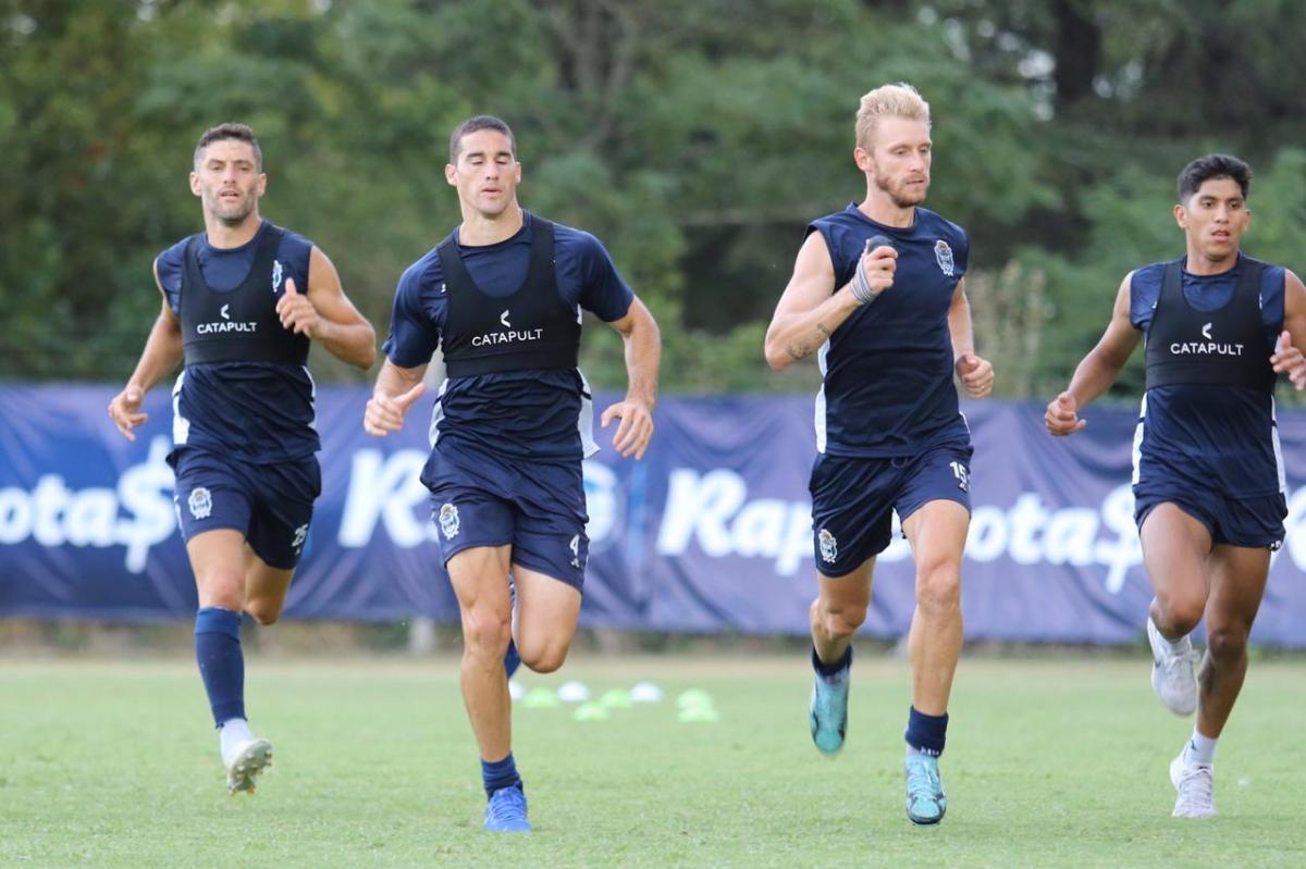 Gimnasia continúa la preparación por la tarde en Abasto