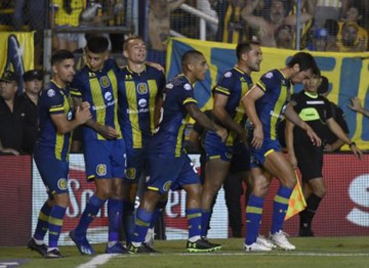Rosario Central goleó a Arsenal