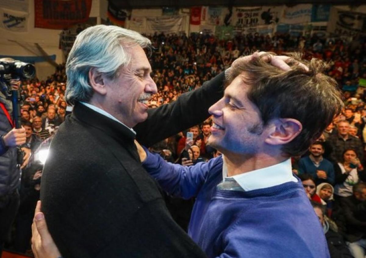 Los índices de imagen se mantienen favorables para Fernández y Kicillof