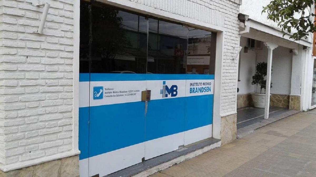 Primer muerto del sistema de salud por COVID-19: un enfermero de 47 años
