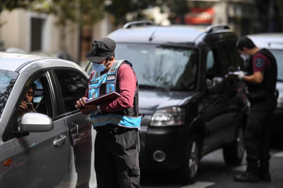 Vuelven a autorizar el regreso de los varados en el país a sus lugares de residencia