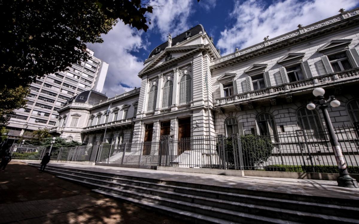 La Corte Bonaerense revocó el fallo de prisiones domiciliarias y los jueces deberán revisar los beneficios otorgados