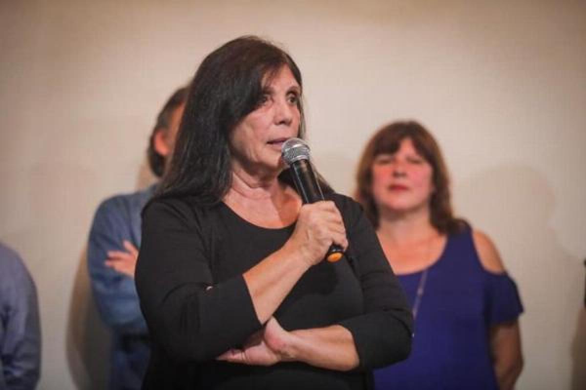 Teresa García: "Prácticamente en el 50% de las camas que se ocupan de terapia intensiva, hay fallecimientos"