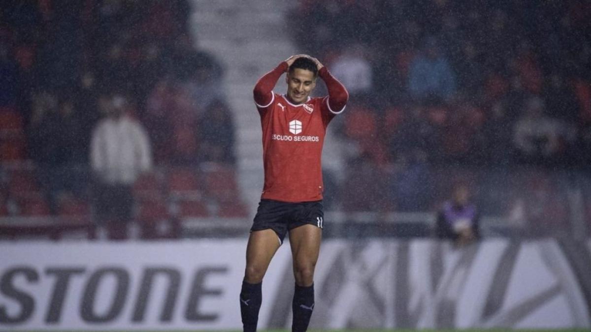A diferencia de Romero, Cecilio Romero se va del Rojo