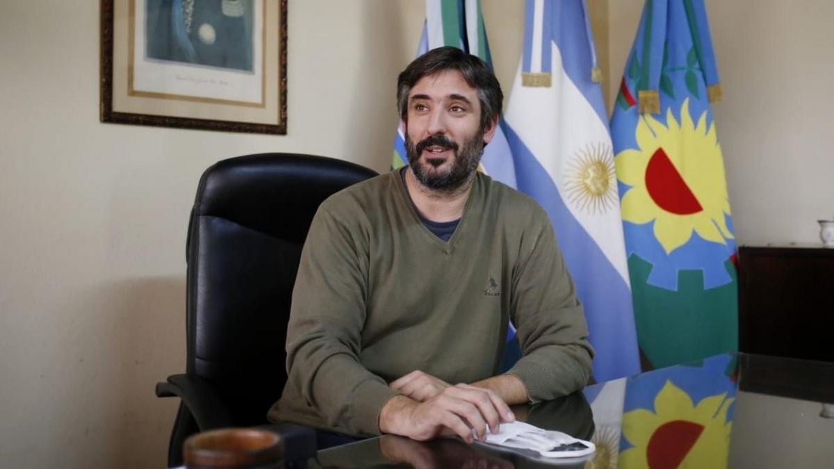 Intendente bonaerense dio positivo de coronavirus tras aplicarse la vacuna