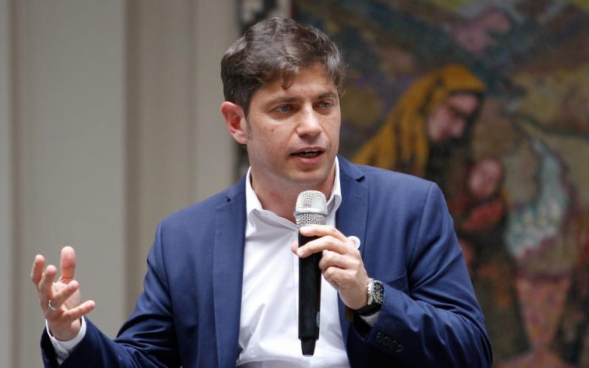 Kicillof salió a agradecer el apoyo de docentes y familias por respaldar las clases virtuales