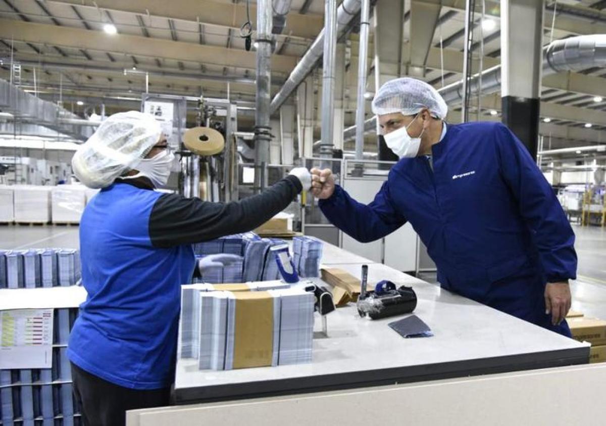 Massa propone transformar los planes sociales en planes de empleo
