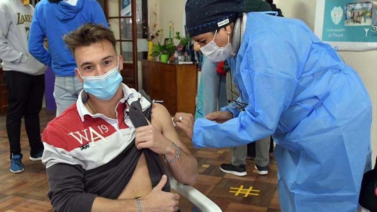 Comienza la vacunación de menores de 12 a 17 años con factores de riesgo
