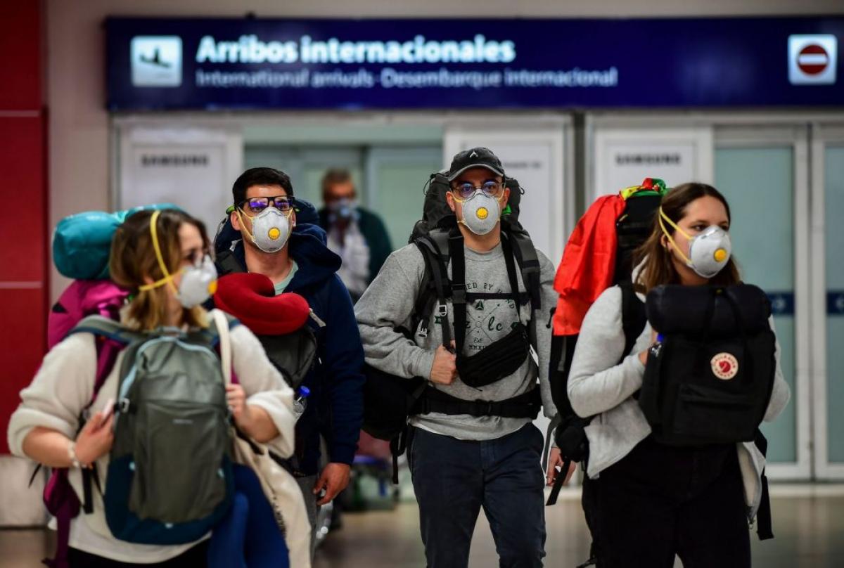 Evalúan aumentar el número de vuelos y pasajeros que ingresan al país