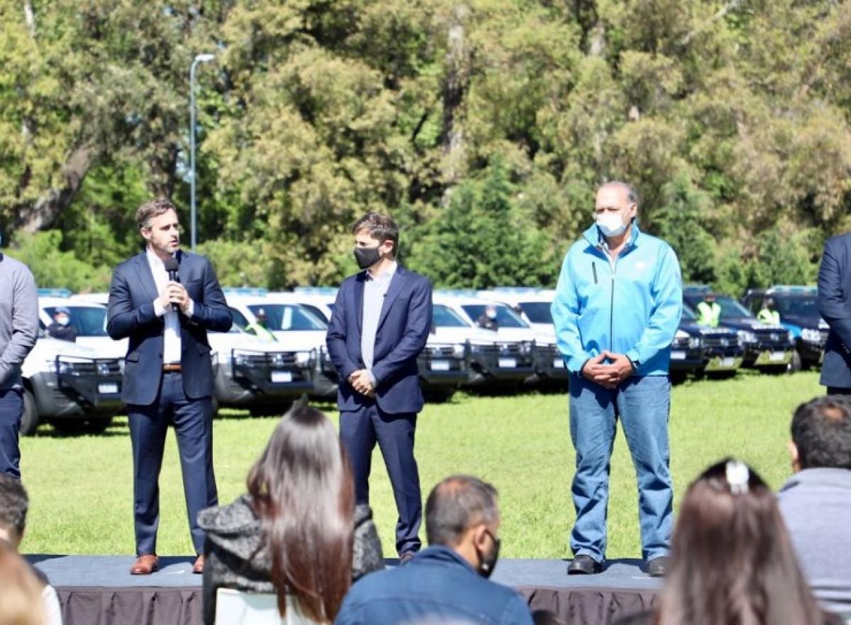 Kicillof refuerza la agenda de Seguridad y entregó patrulleros en Pilar
