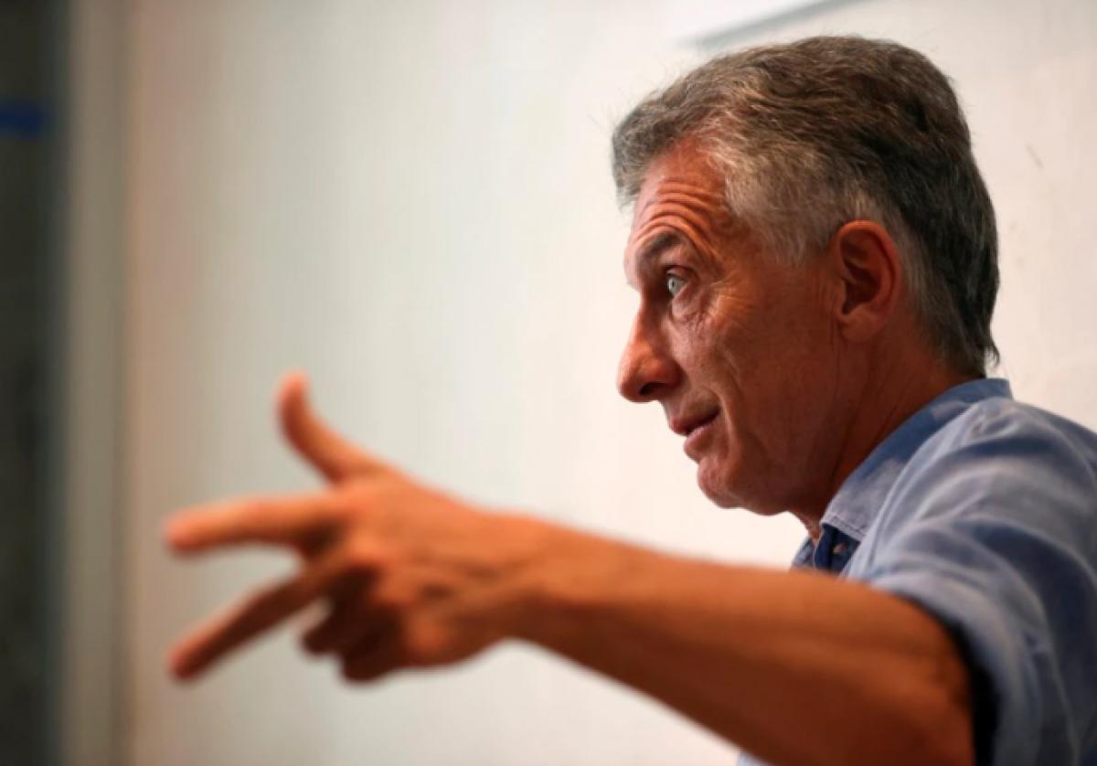 Macri volverá al país para declarar en la causa de espionaje a familiares del submarino ARA San Juan