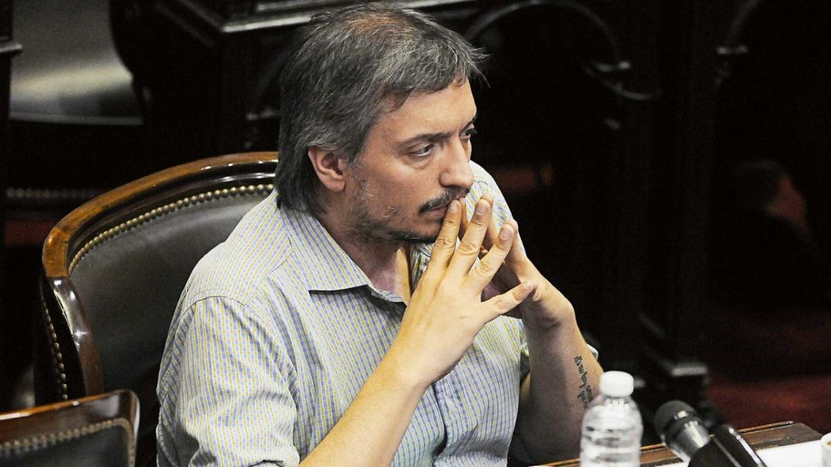 Máximo Kirchner renunció a la presidencia del bloque del FdT en Diputados por no compartir el acuerdo con el FMI