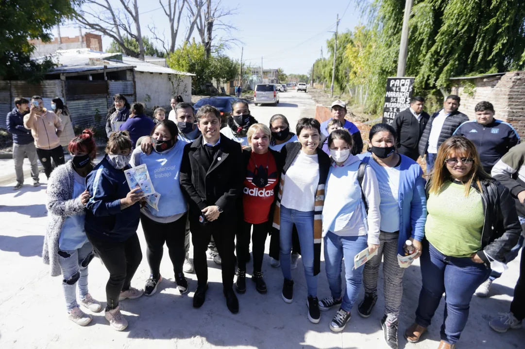Kicillof sigue refugiado entre intendentes