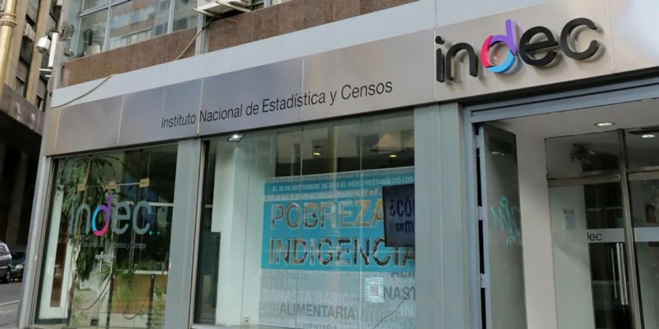 Una familia argentina de cuatro integrantes necesitó casi 100 mil pesos para no ser pobre