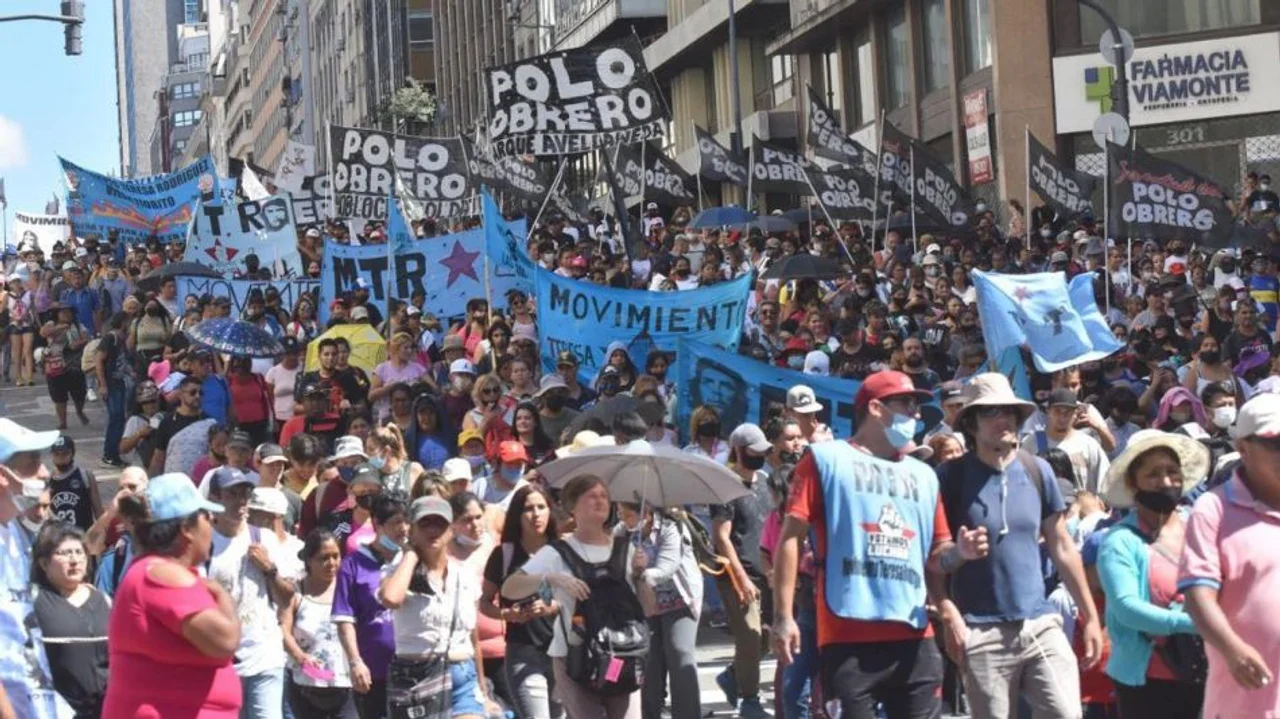 Batakis suma nuevas presiones de piqueteros que marcharán a Plaza de Mayo