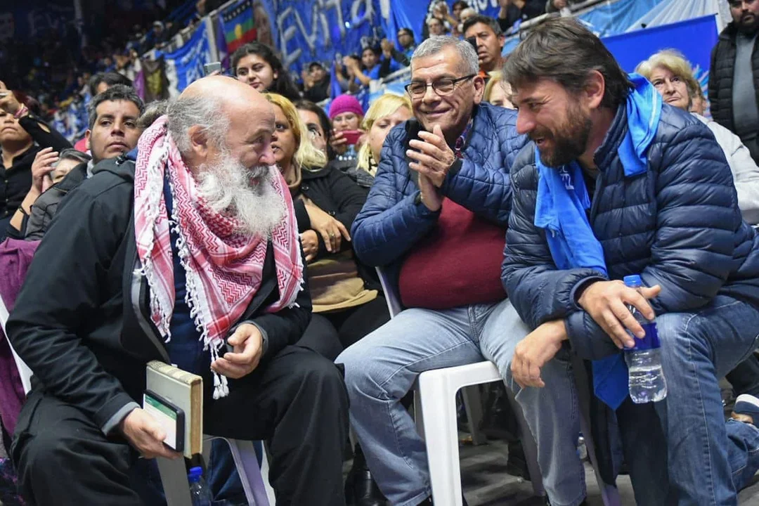 Pérsico enfrenta a Grabois por el Salario Básico Universal y por "el peligro" de saqueos