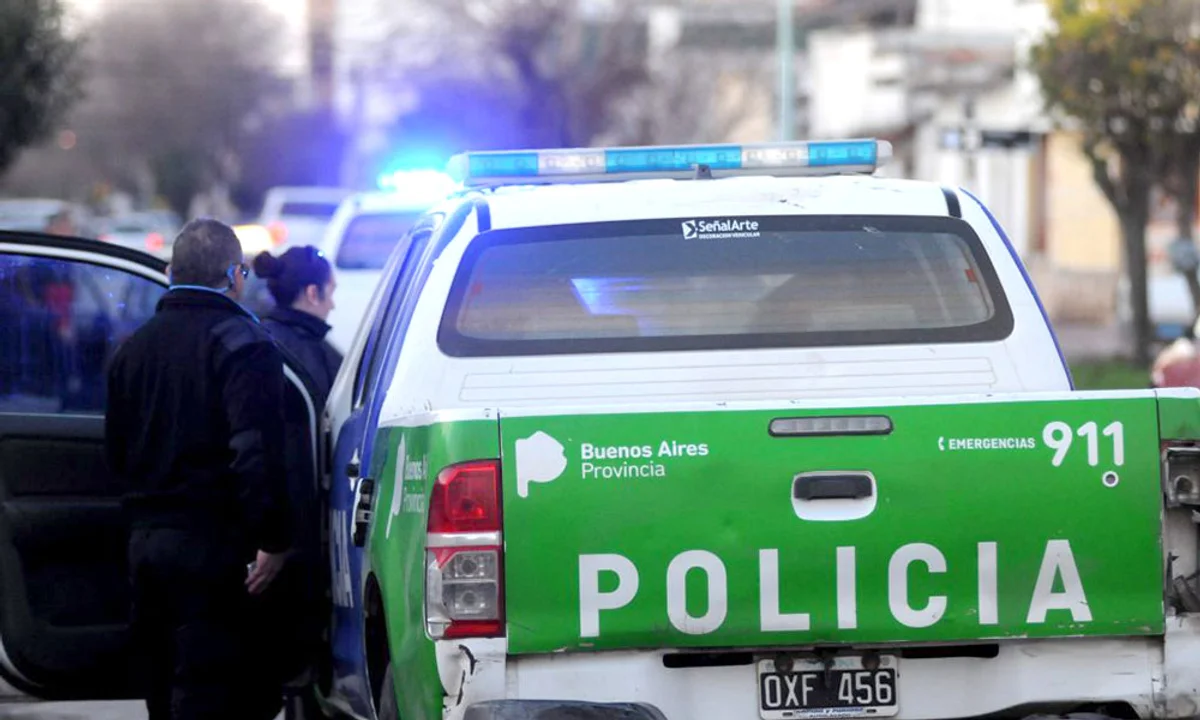 Policías detuvieron y golpearon "por error" a un jugador de fútbol del ascenso