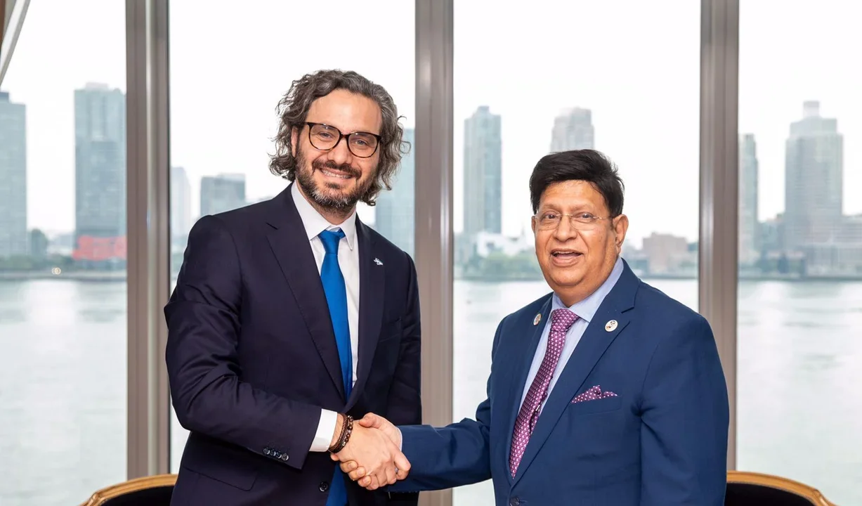 El Gobierno oficializó la reapertura de la embajada argentina en Bangladesh tras el furor mundialista