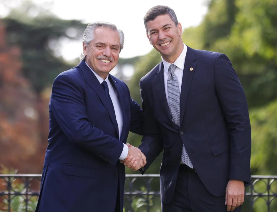 Alberto Fernández se refugia en la agenda internacional en medio de la interna del FdT