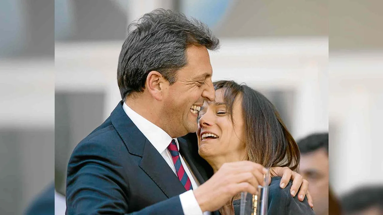 "El reposo del guerrero", la foto que subió Malena Galmarini para felicitar a su esposo Sergio Massa